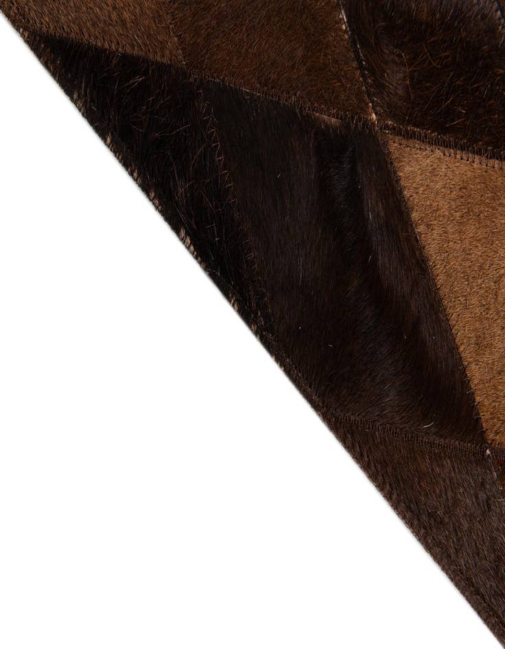 Detail image of 4' 1 x 5' 10 Cowhide Stocks Rug