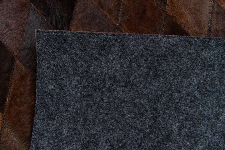 4' x 5' 10 Cowhide Stocks Rug