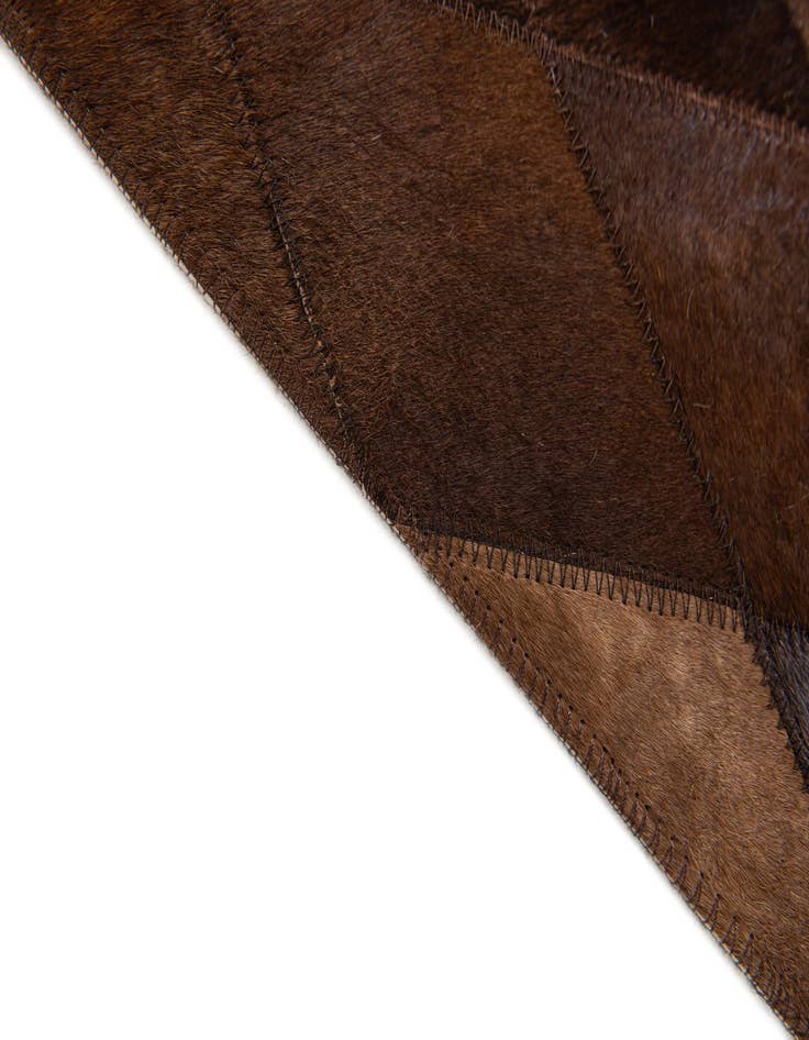Detail image of 4' 1 x 5' 10 Cowhide Stocks Rug