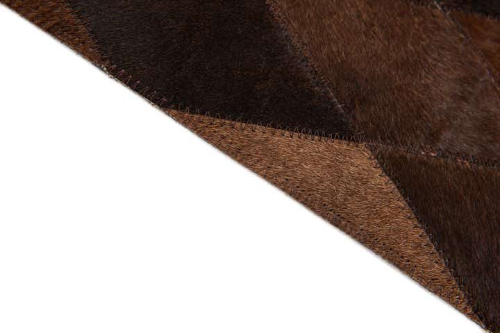 4' 1 x 5' 11 Cowhide Stocks Rug