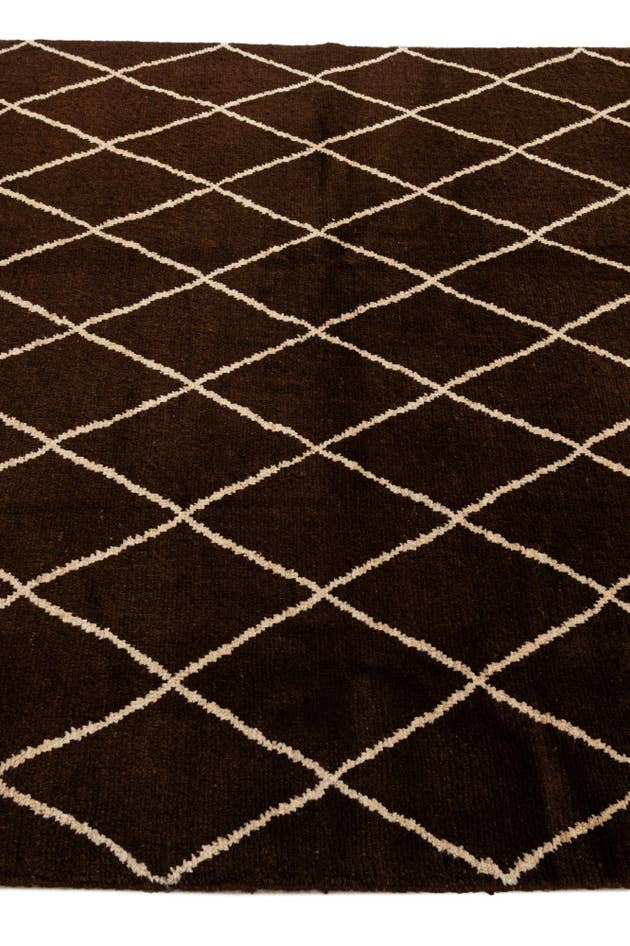 Detail image of 5' 6 x 7' 10 Hand Knotted Darya Wool Rug