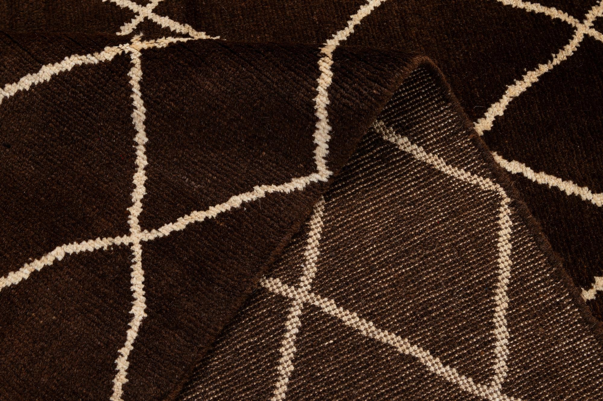 5' 6 x 7' 10 Hand Knotted Darya Wool Rug