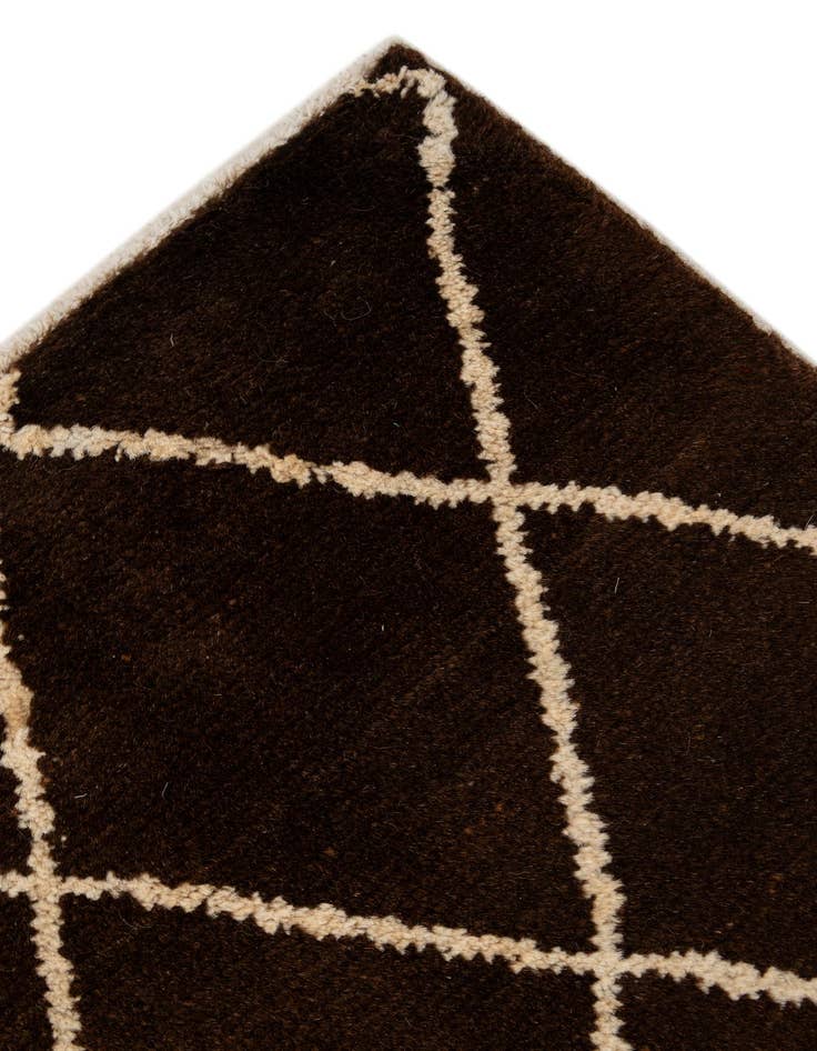 Detail image of 5' 6 x 7' 10  Hand Knotted Darya Wool Rug