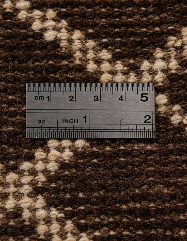 Detail image of 5' 8 x 7' 8  Hand Knotted Darya Wool Rug