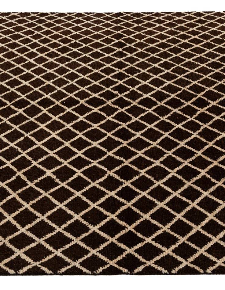 Detail image of 5' 8 x 7' 8  Hand Knotted Darya Wool Rug