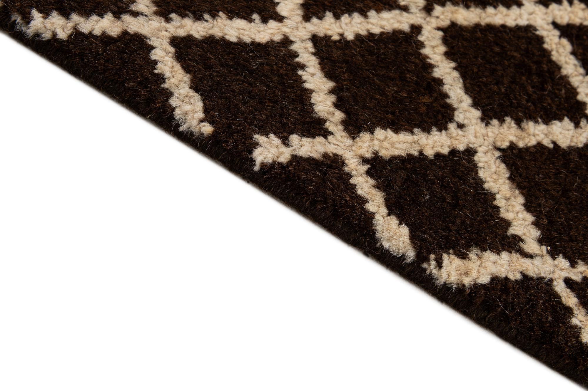 5' 8 x 7' 8 Hand Knotted Darya Wool Rug