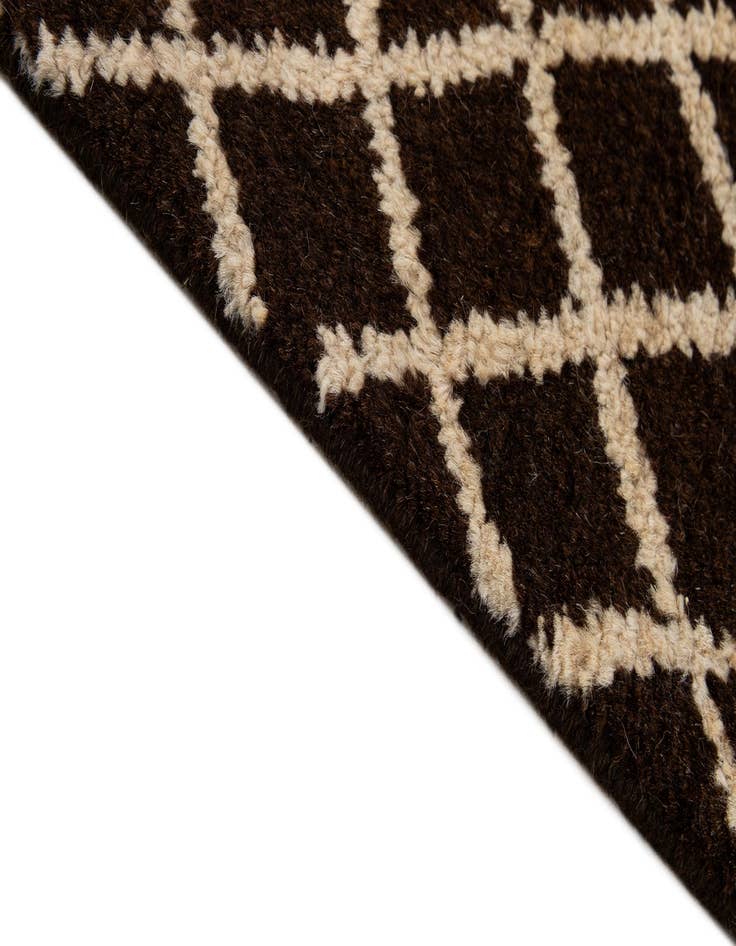 Detail image of 5' 8 x 7' 8  Hand Knotted Darya Wool Rug