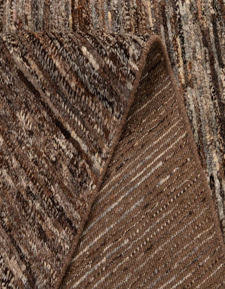 Detail image of 5' 11 x 7' 9  Hand Knotted Darya Wool Rug