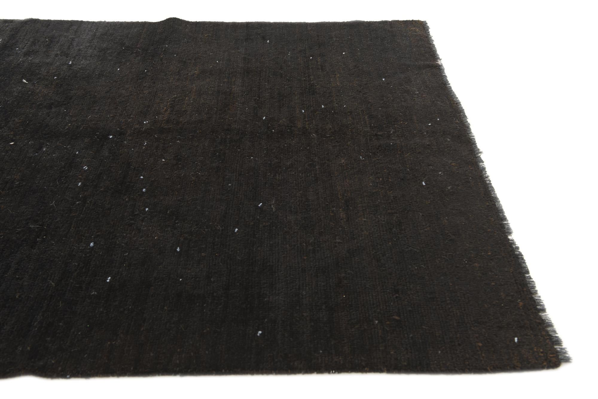 5' 7 x 7' 9 Hand Knotted Darya Wool Rug