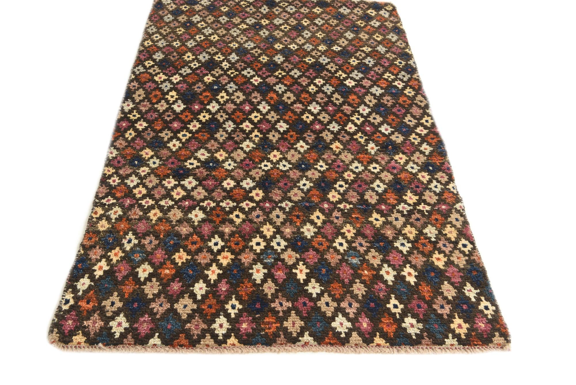 4' x 6' 3 Hand Knotted Darya Wool Rug