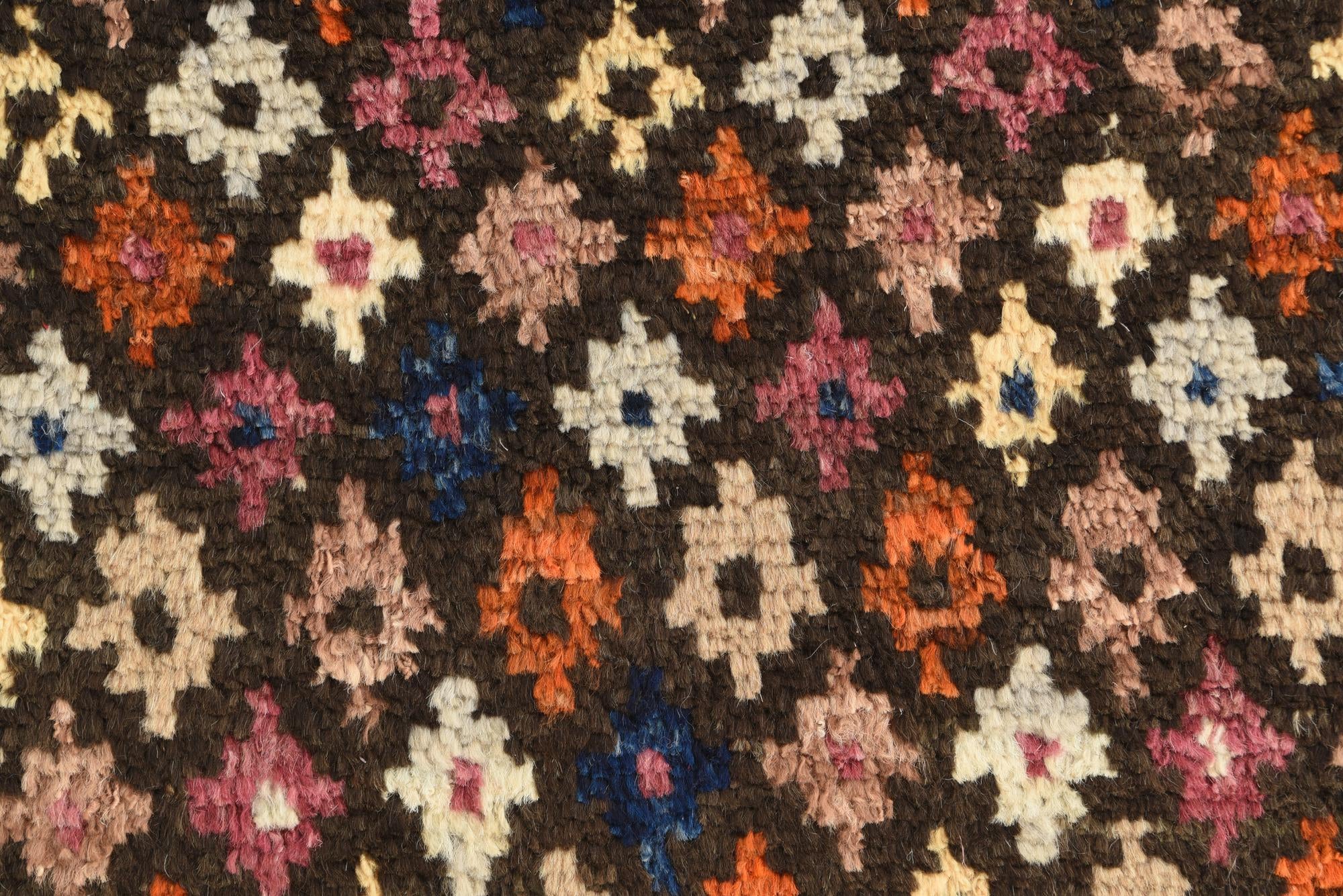 4' x 6' 3 Hand Knotted Darya Wool Rug