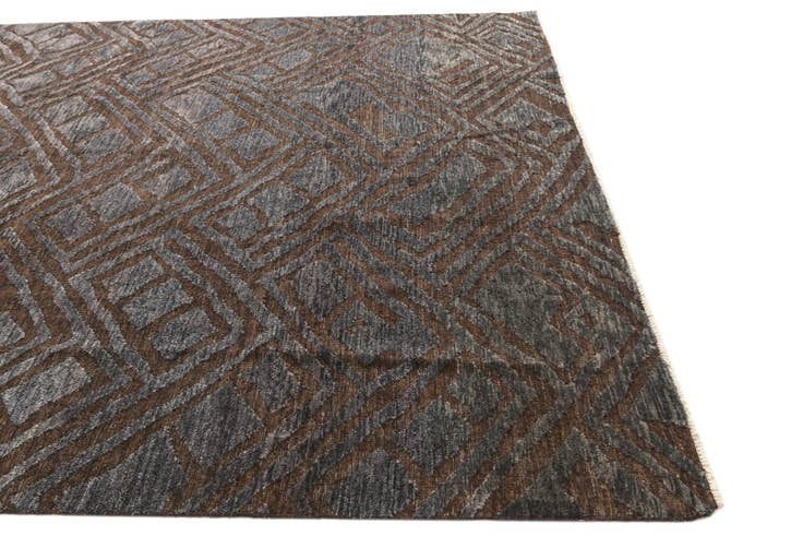 Detail image of 7' 10 x 10' 5 Hand Knotted Darya Wool Rug