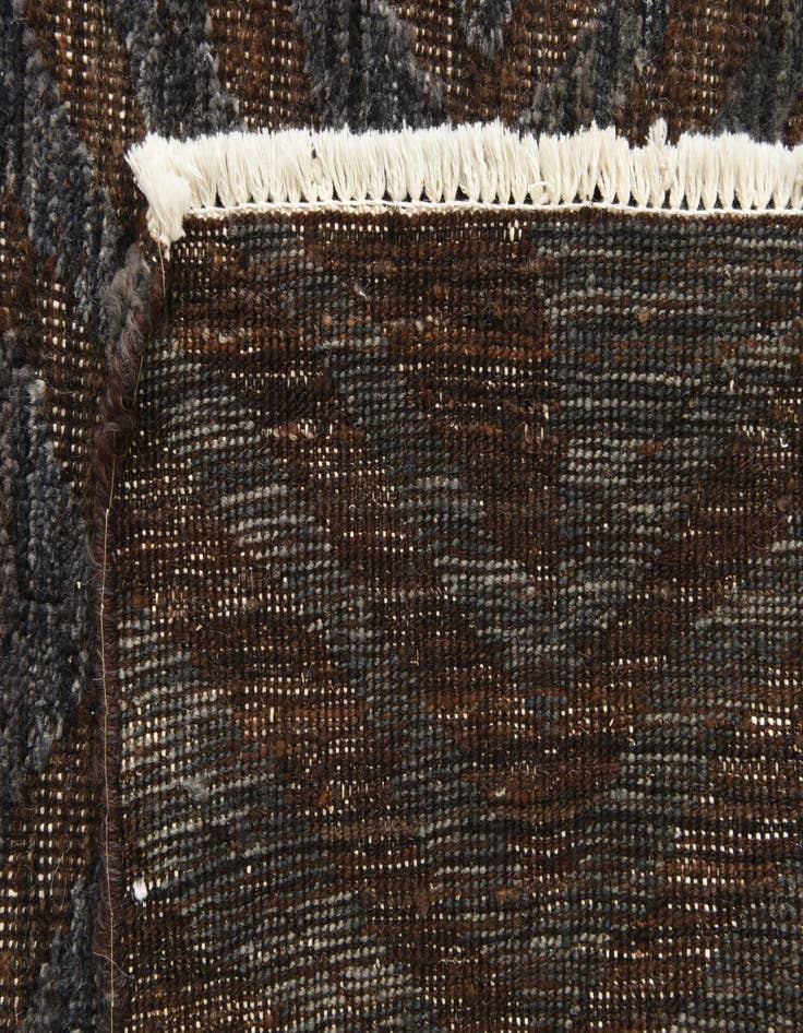 Detail image of 7' 10 x 10' 5 Hand Knotted Darya Wool Rug