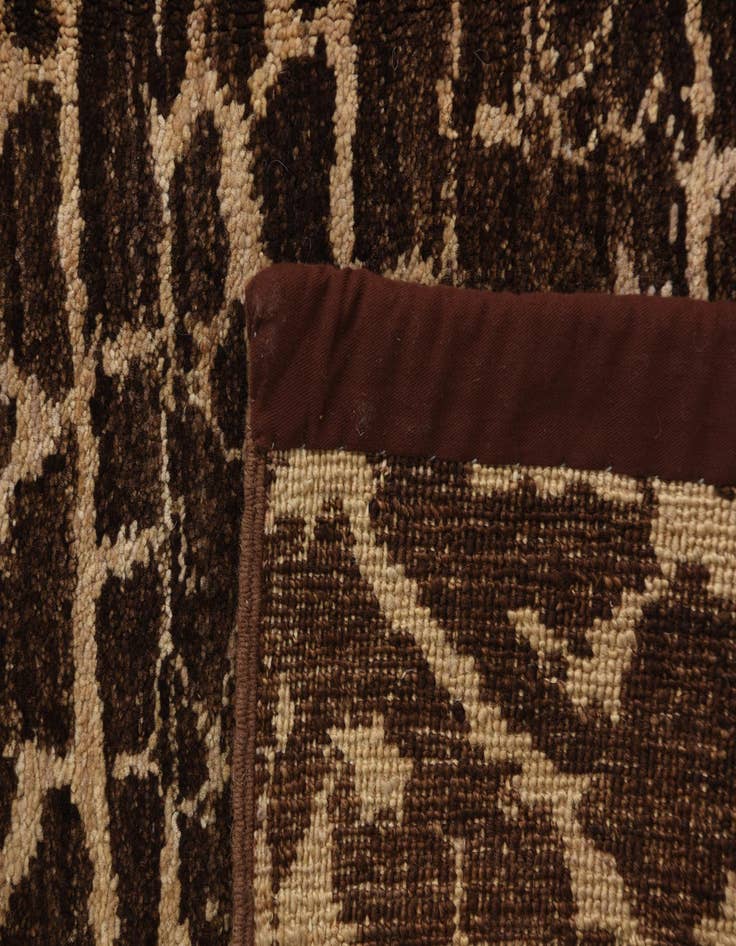 Detail image of 9' x 11' 9  Hand Knotted Darya Wool Rug