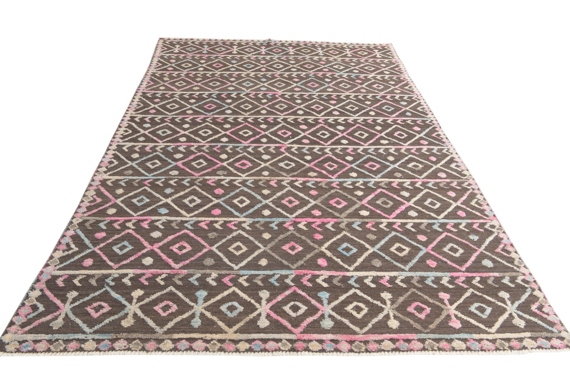 6' 6 x 10' 2 Hand Knotted Darya Wool Rug