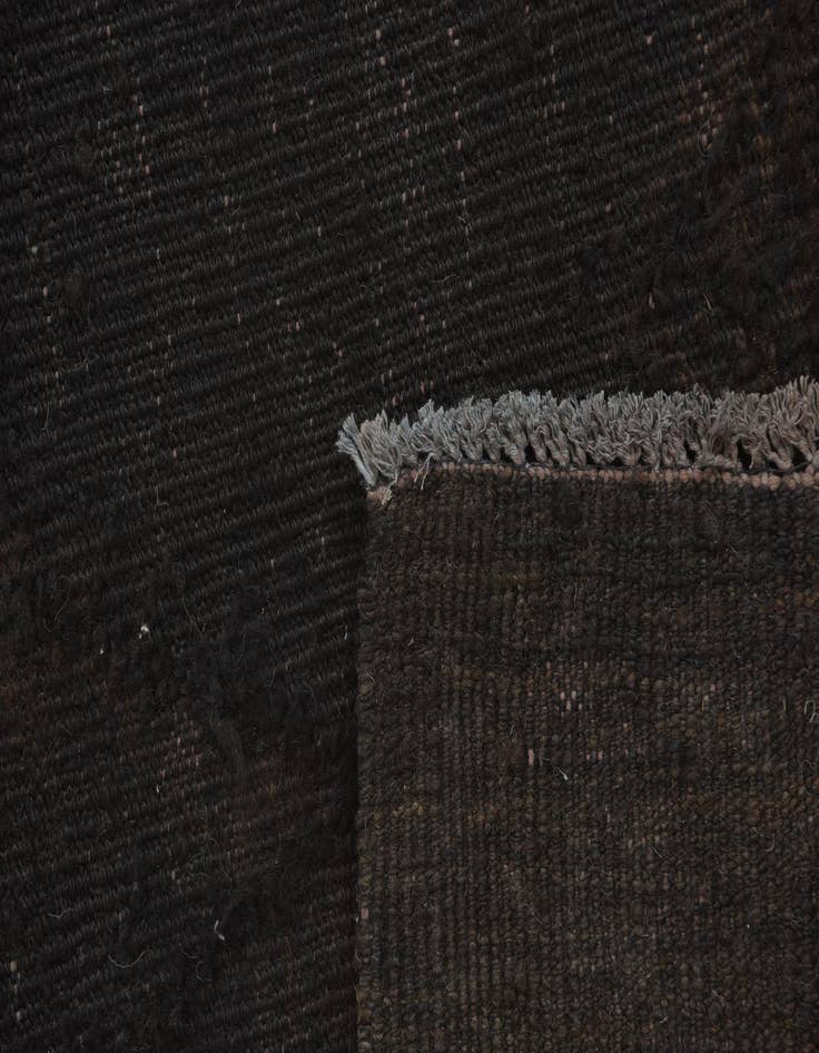 Detail image of 5' 5 x 8' 2  Hand Knotted Darya Wool Rug