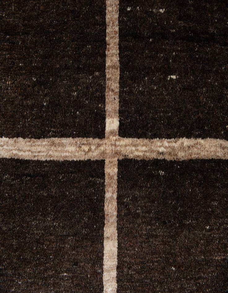 Detail image of 4' x 5' 10 Hand Knotted Gabbeh Wool Rug
