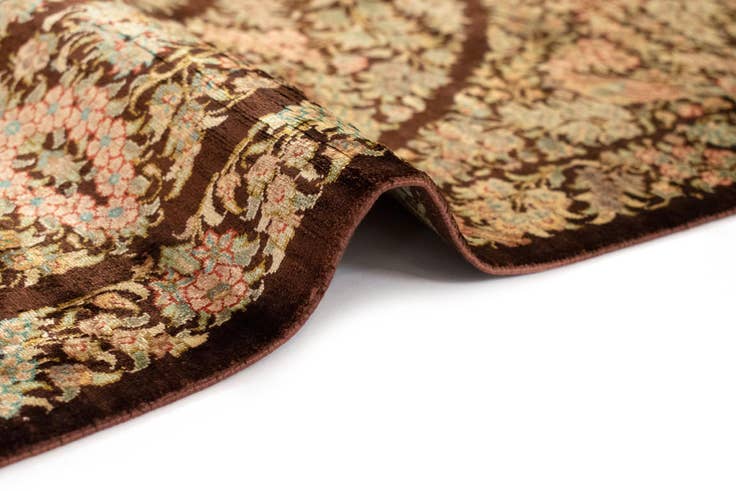 Detail image of 2' 8 x 4' Ghom Silk Rug