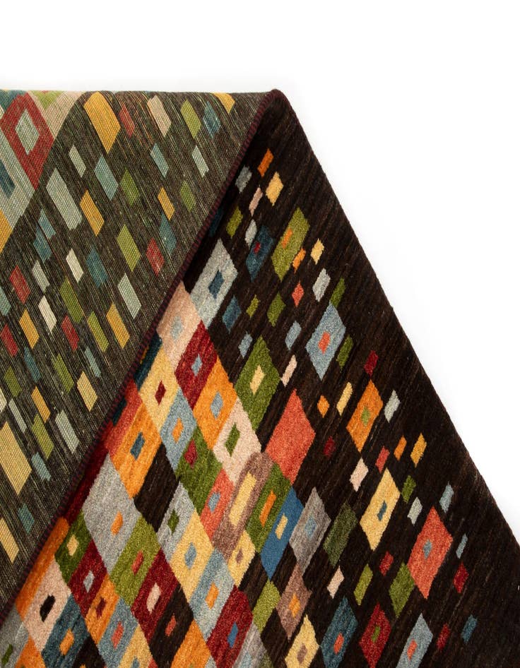 Detail image of 5' x 6' 6 Kashkuli Wool Rug