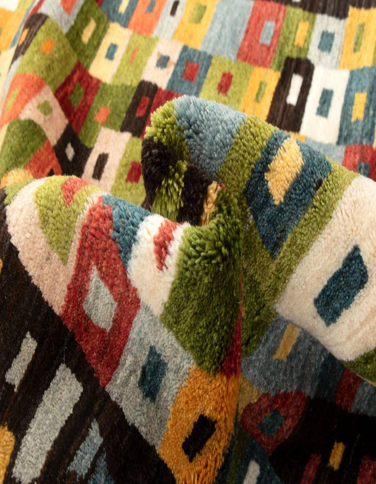 Detail image of 5' x 6' 6 Kashkuli Wool Rug