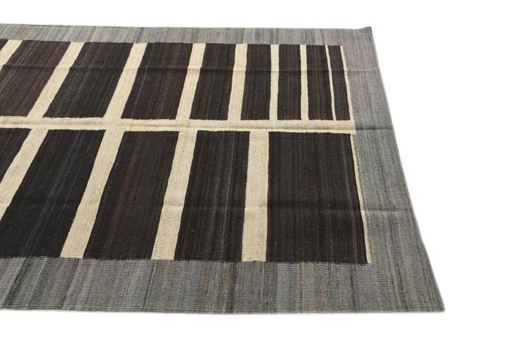Detail image of 5' x 6' 4 Hand Woven Kilim Modern Wool Rug