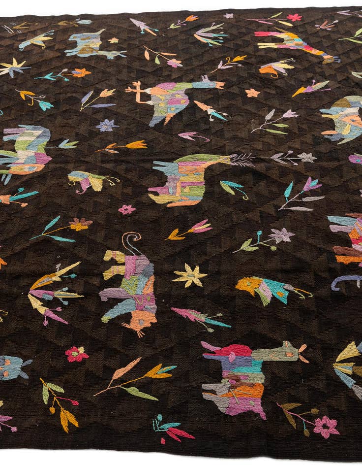 Detail image of 6' x 9'  Hand Woven Kilim Suzani Wool Rug