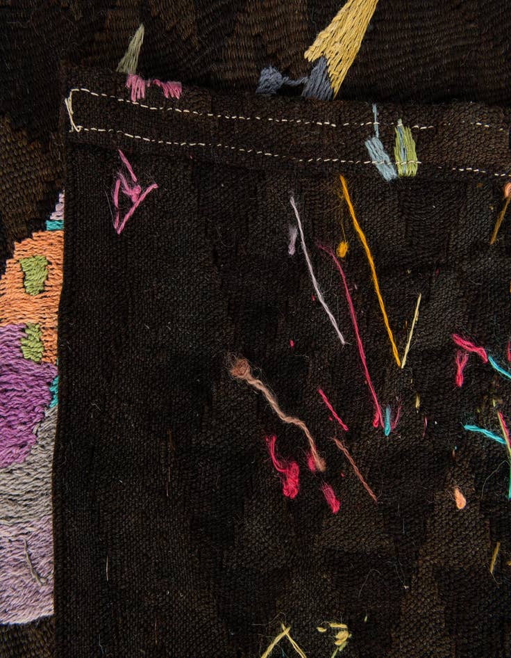 Detail image of 6' x 9'  Hand Woven Kilim Suzani Wool Rug