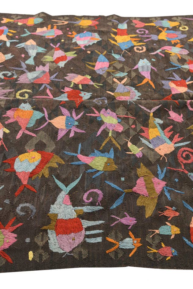 Detail image of 5' 4 x 7' 8 Hand Woven Kilim Suzani Wool Rug