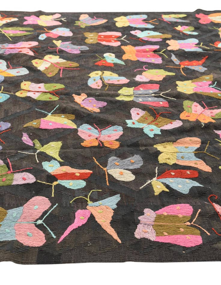 Detail image of 6' 5 x 9' 4 Hand Woven Kilim Suzani Wool Rug