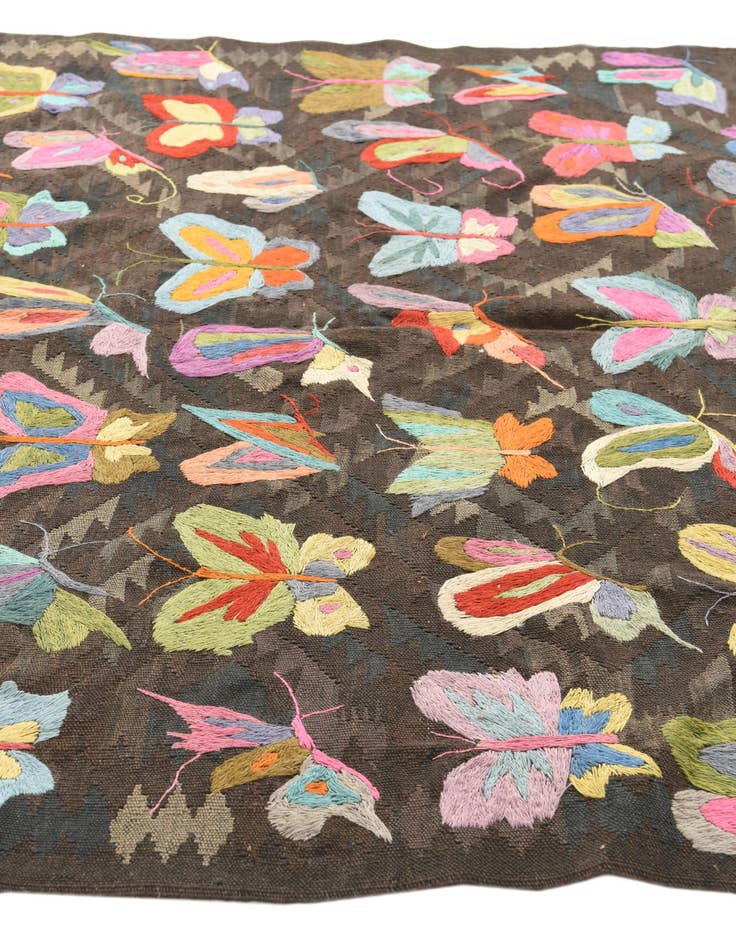 Detail image of 5' 4 x 7' 9 Hand Woven Kilim Suzani Wool Rug