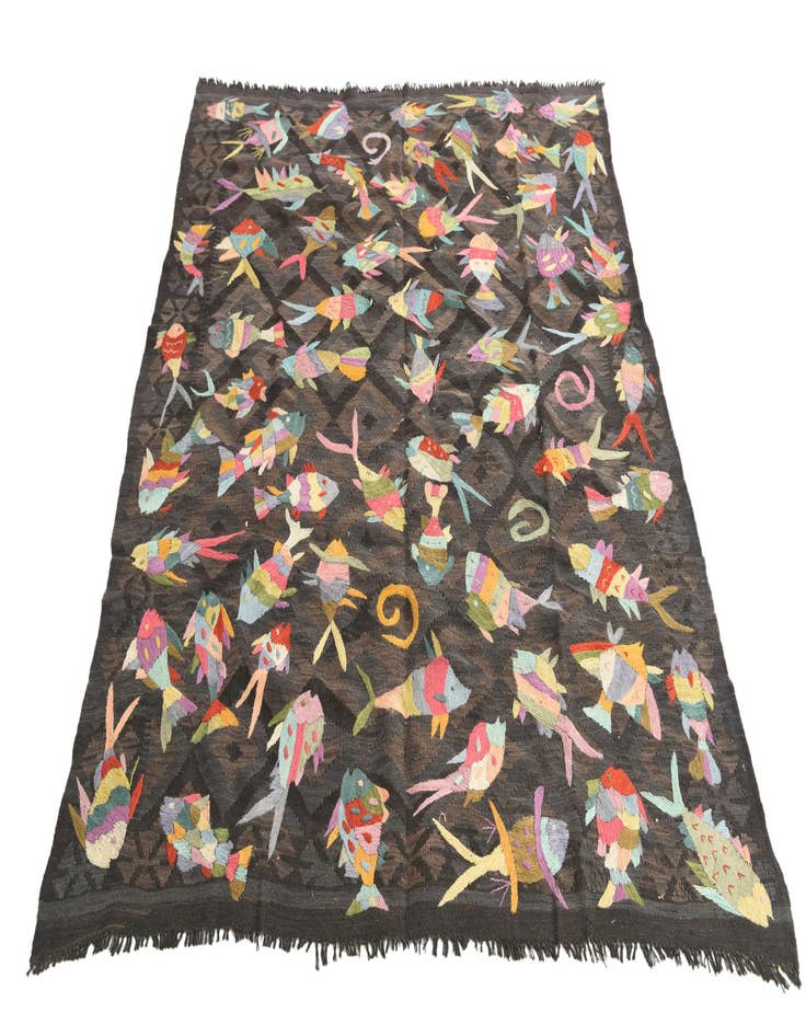 Detail image of 5' x 6' 6  Hand Woven Kilim Suzani Wool Rug