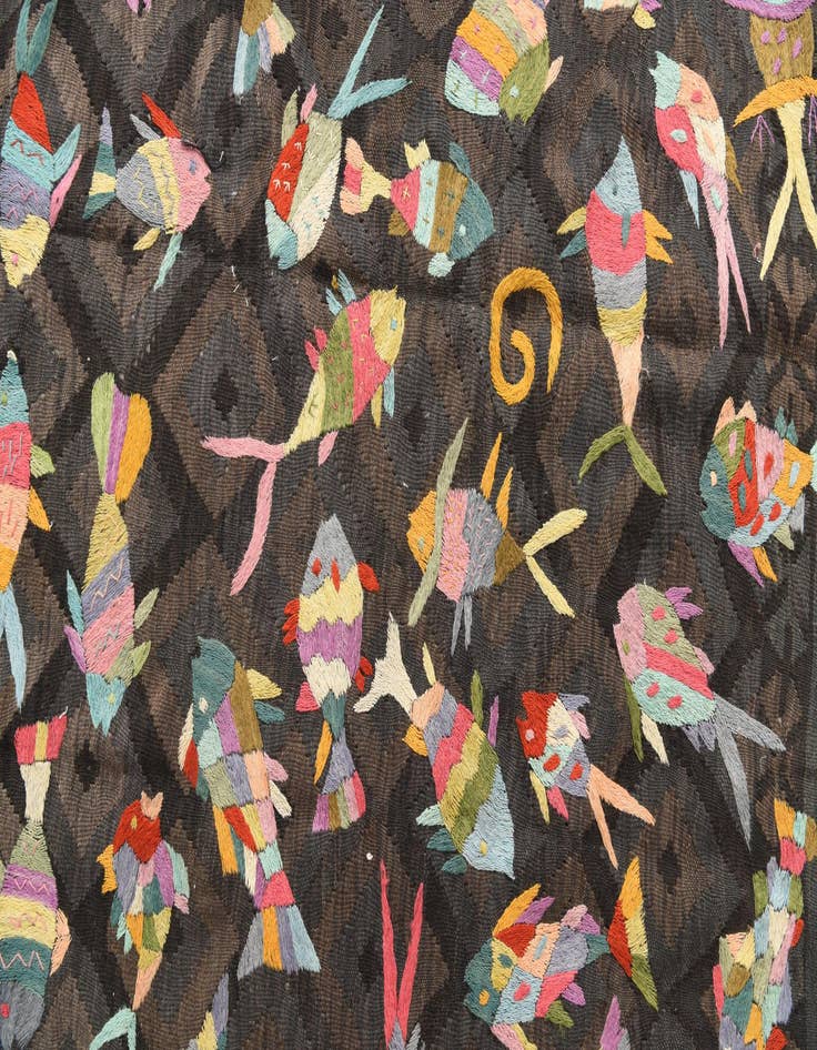 Detail image of 5' x 6' 6  Hand Woven Kilim Suzani Wool Rug