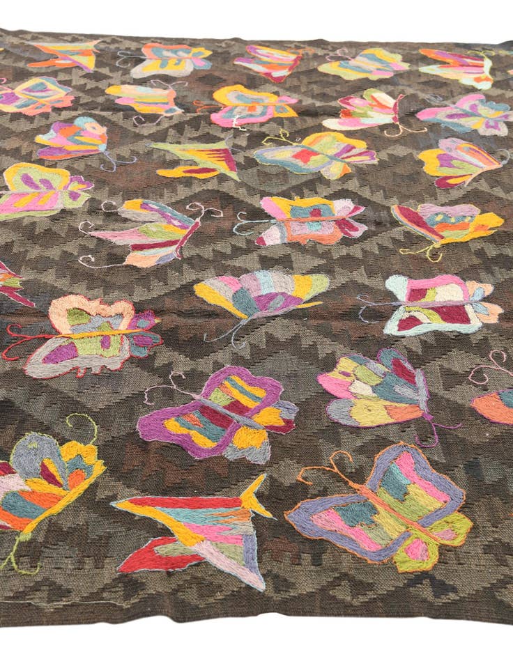 Detail image of 6' 5 x 9' 3  Hand Woven Kilim Suzani Wool Rug