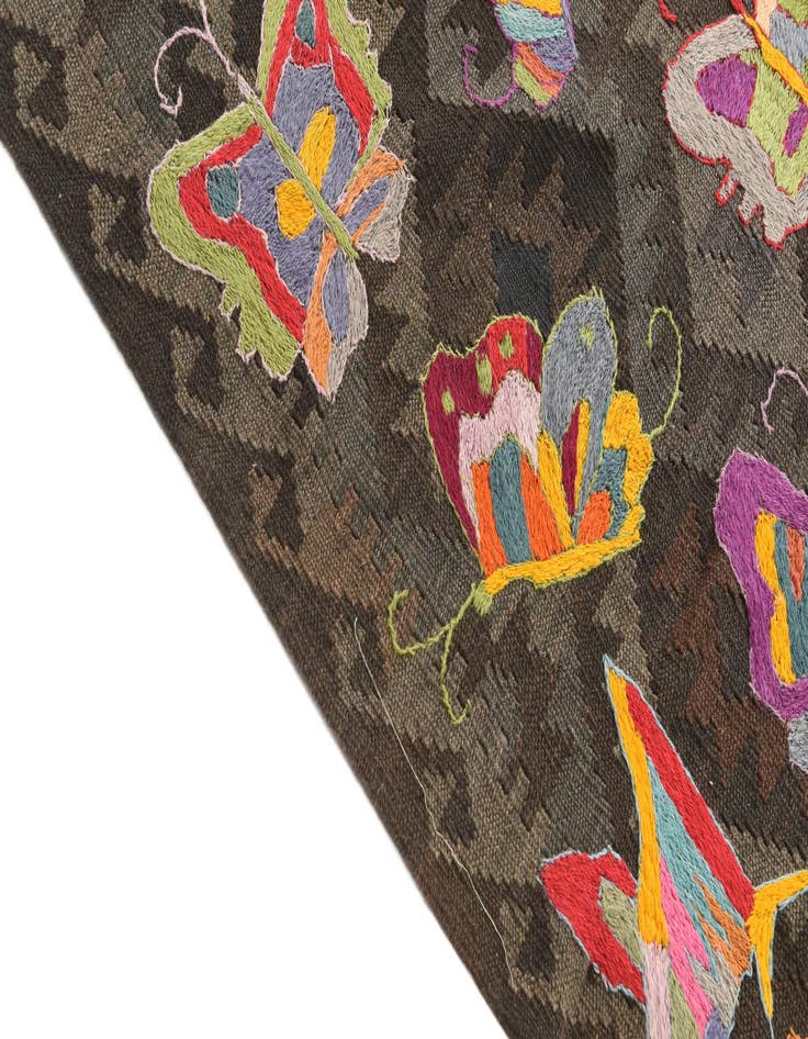 Detail image of 6' 5 x 9' 3  Hand Woven Kilim Suzani Wool Rug