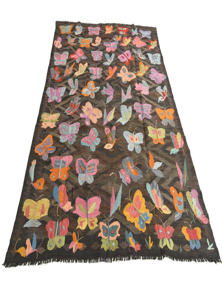 Detail image of 5' 7 x 8' 2  Hand Woven Kilim Suzani Wool Rug