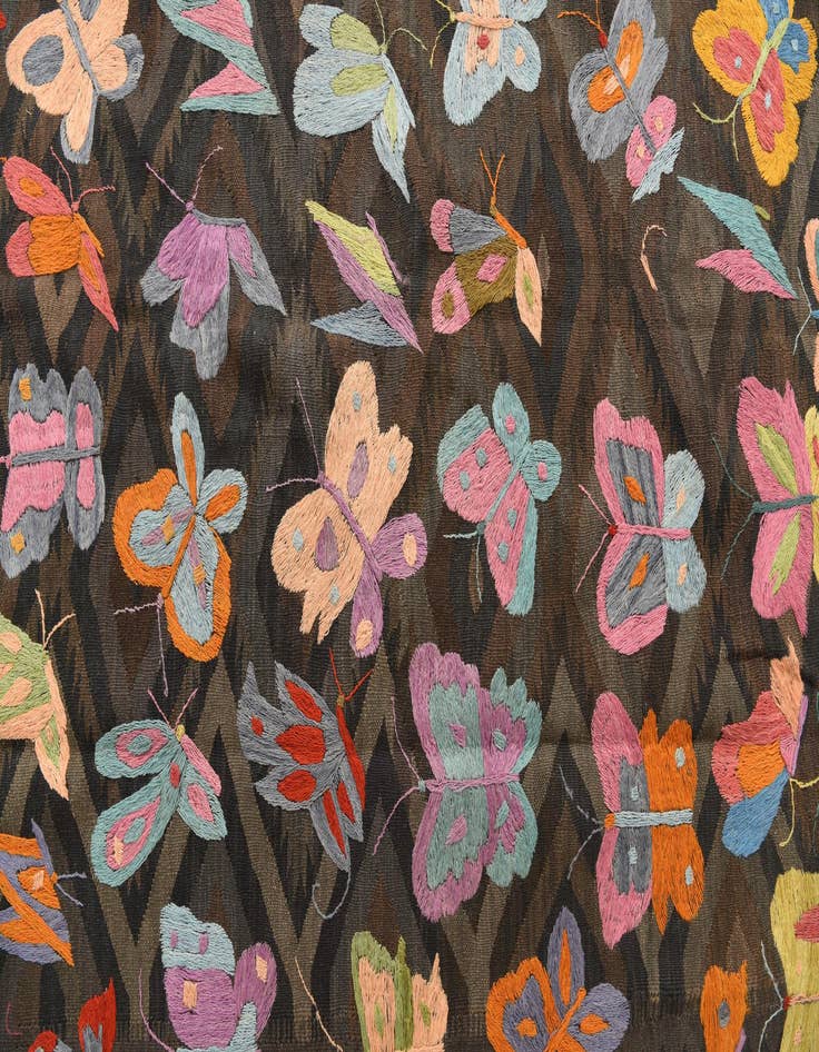 Detail image of 5' 7 x 8' 2  Hand Woven Kilim Suzani Wool Rug