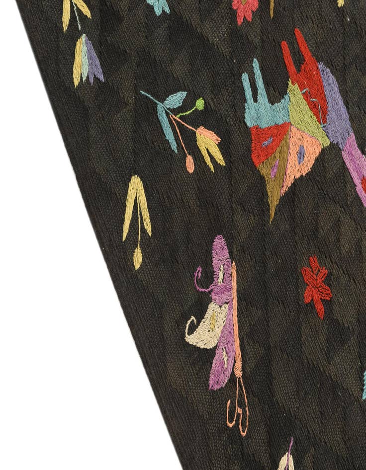 Detail image of 6' 7 x 9' 3  Hand Woven Kilim Suzani Wool Rug