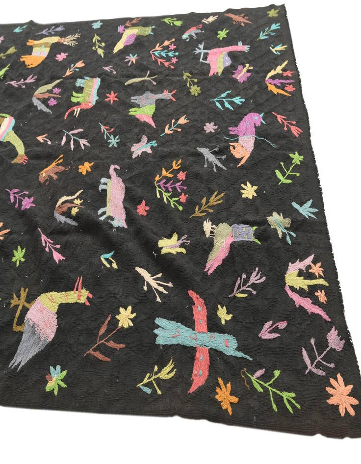 Detail image of 6' x 9' 5  Hand Woven Kilim Suzani Wool Rug