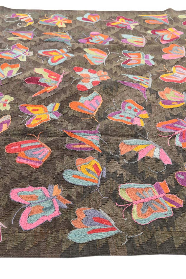 Detail image of 6' 1 x 9' 7 Hand Woven Kilim Suzani Wool Rug