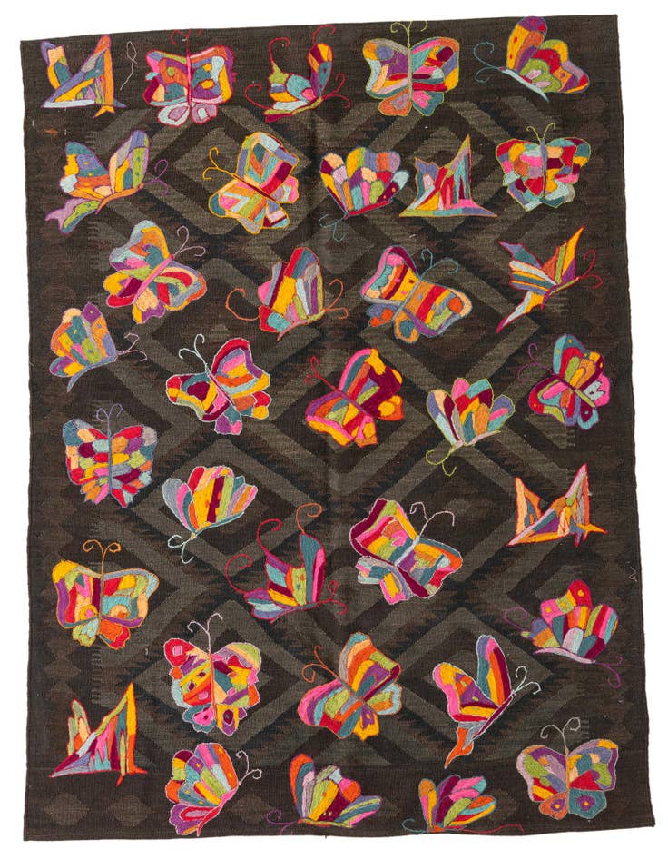 Detail image of 4' 6 x 5' 10 Hand Woven Kilim Suzani Wool Rug