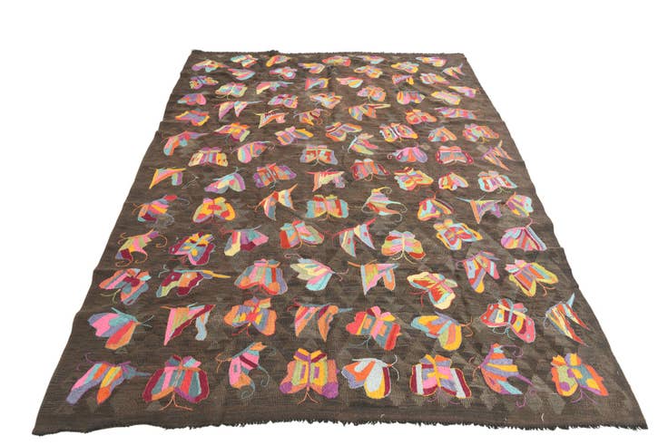 Detail image of 6' 5 x 9' 1 Hand Woven Kilim Suzani Wool Rug