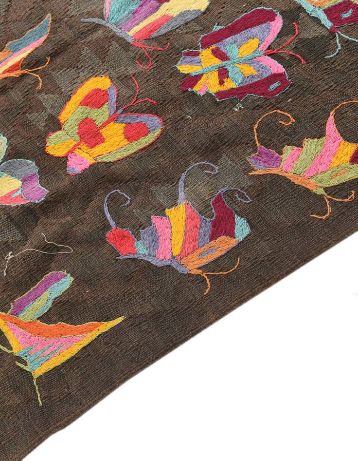 Detail image of 6' 5 x 9' 1  Hand Woven Kilim Suzani Wool Rug