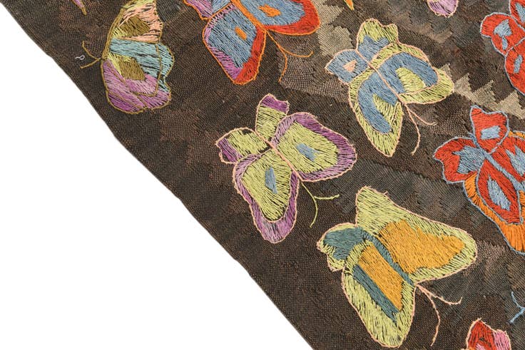 Detail image of 5' 4 x 7' 10 Hand Woven Kilim Suzani Wool Rug