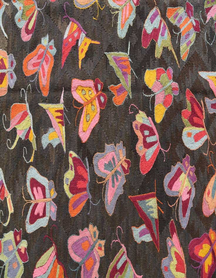 Detail image of 6' 8 x 9' 8  Hand Woven Kilim Suzani Wool Rug