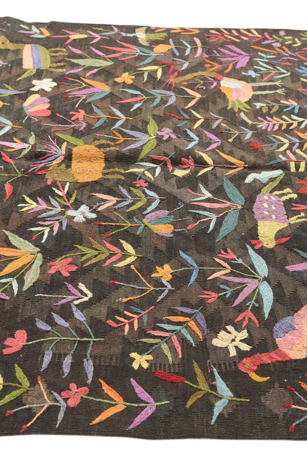 Detail image of 4' 7 x 6' 4 Hand Woven Kilim Suzani Wool Rug