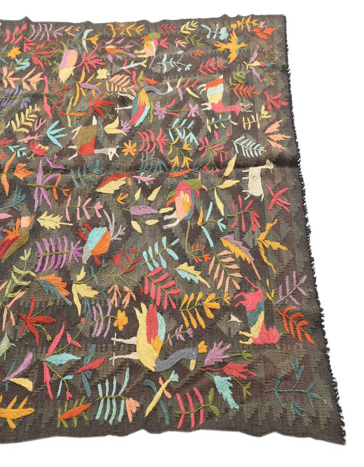 Detail image of 4' 9 x 6' 6  Hand Woven Kilim Suzani Wool Rug