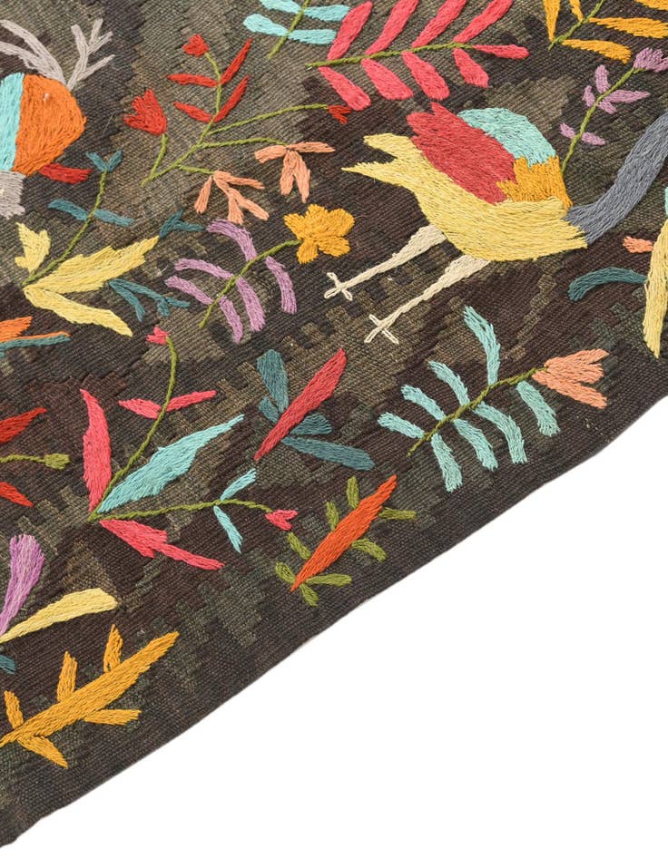 Detail image of 4' 9 x 6' 6  Hand Woven Kilim Suzani Wool Rug