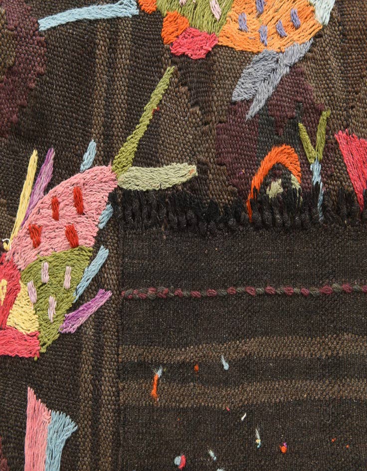 Detail image of 4' 9 x 6' 2  Hand Woven Kilim Suzani Wool Rug
