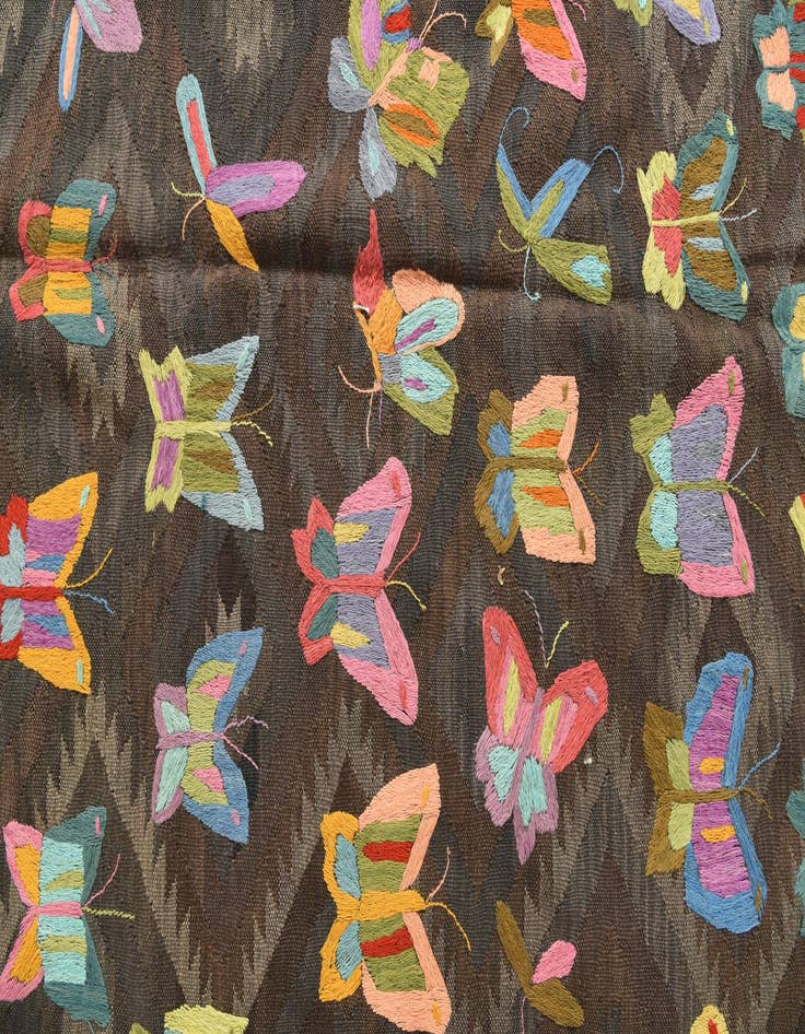 Detail image of 5' 5 x 7' 9  Hand Woven Kilim Suzani Wool Rug