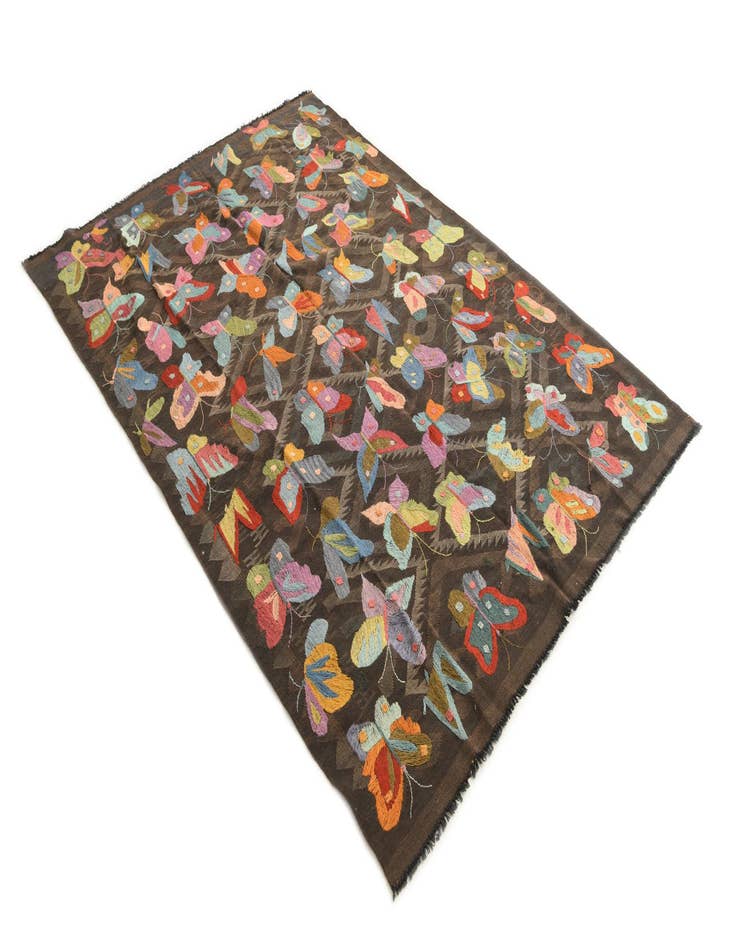 Detail image of 5' 5 x 7' 8  Hand Woven Kilim Suzani Wool Rug